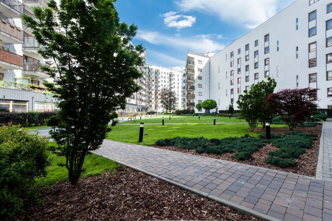 Апартаменты Superapart Banderii 4 Варшава Экстерьер фото